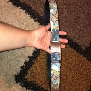 Gucci belt